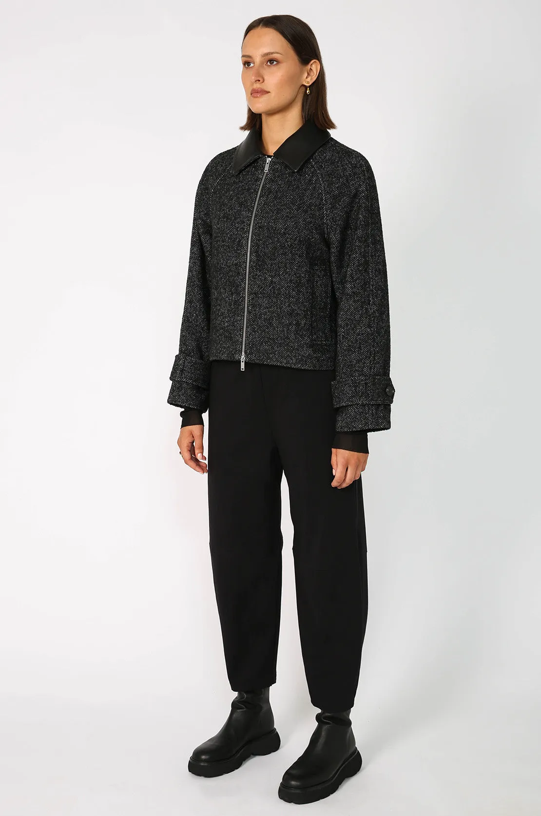 chore crop jacket / black|grey