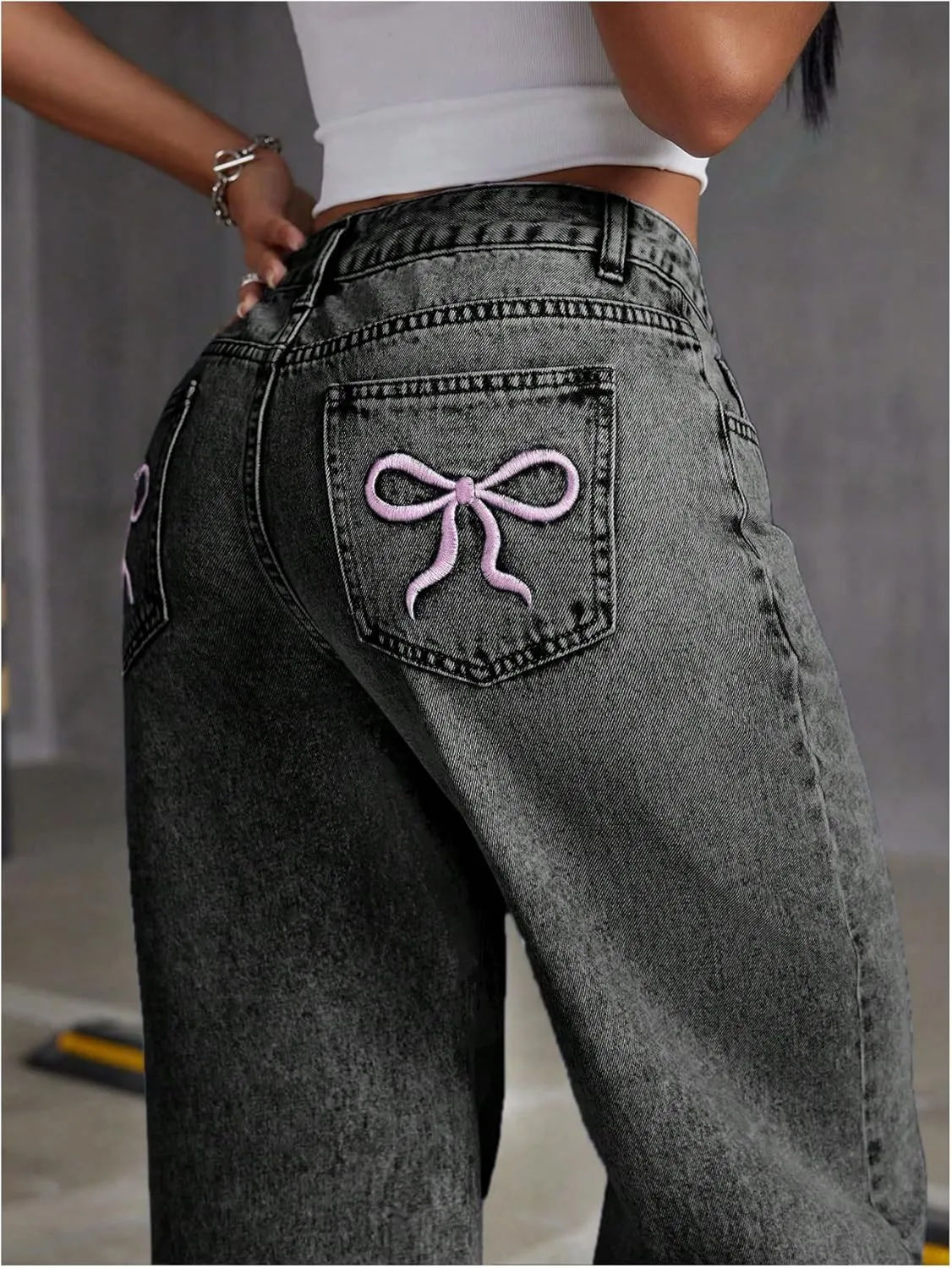Floerns Women's Bowknot Embroidery Jeans Y2k Straight Leg Boyfriend Denim Pants