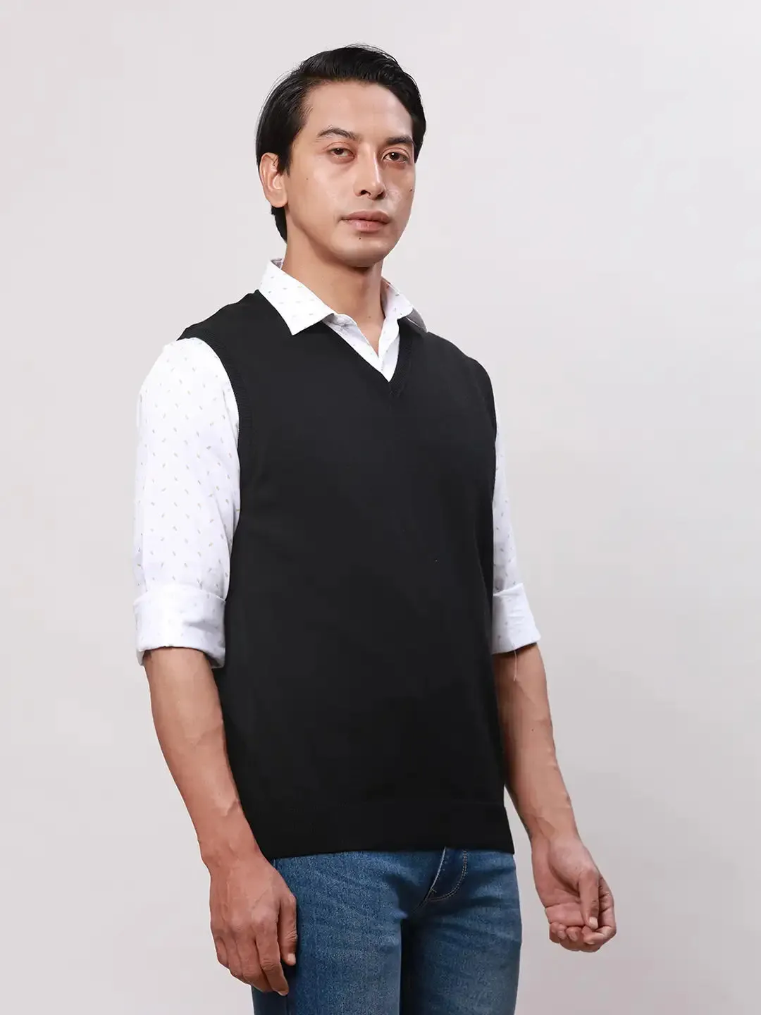 Park Avenue Men Black Solid Regular Acrylic Blend Sleeveless Pullover