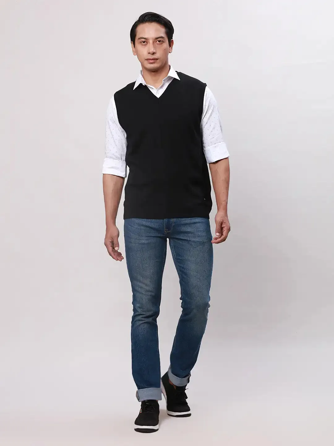 Park Avenue Men Black Solid Regular Acrylic Blend Sleeveless Pullover