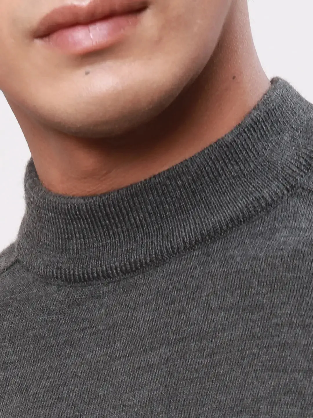 Park Avenue Men Black Solid Regular Wool Blend Full Sleeve Pullover
