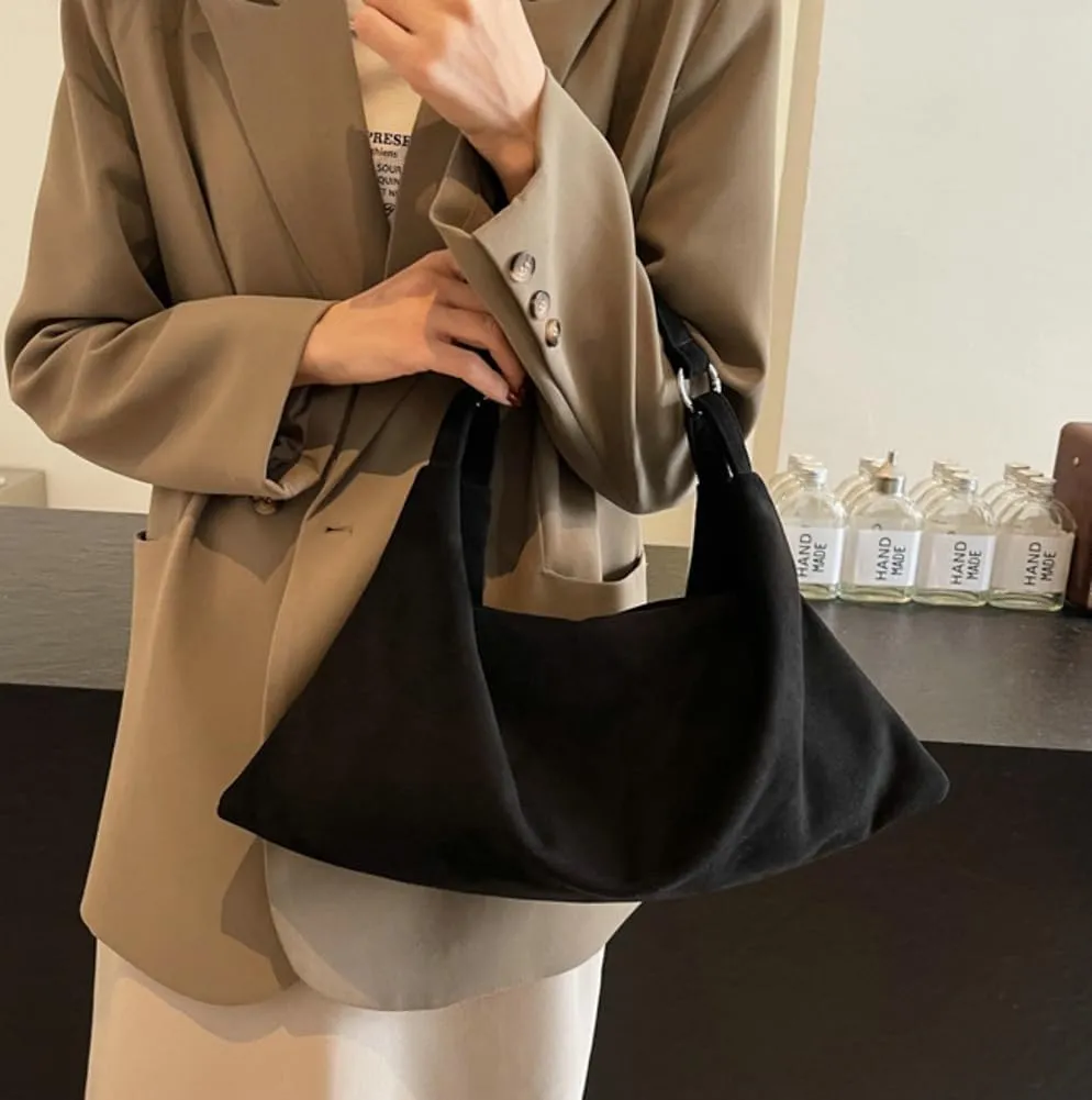 Suede Crossbody Purses for Women Fashion Slouchy Shoulder Bag Retro Crescent Satchel Handbags for Ladies 2024