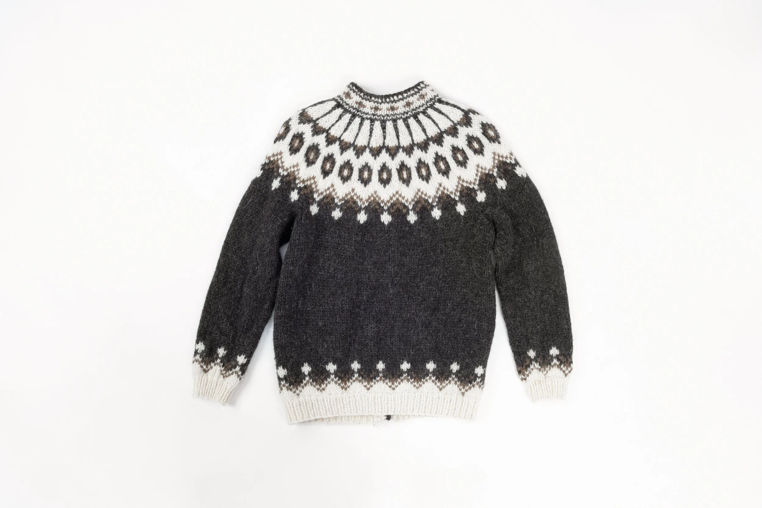 Traditional Icelandic Wool Hand Knitted Lopapeysa Women's Cardigan, S