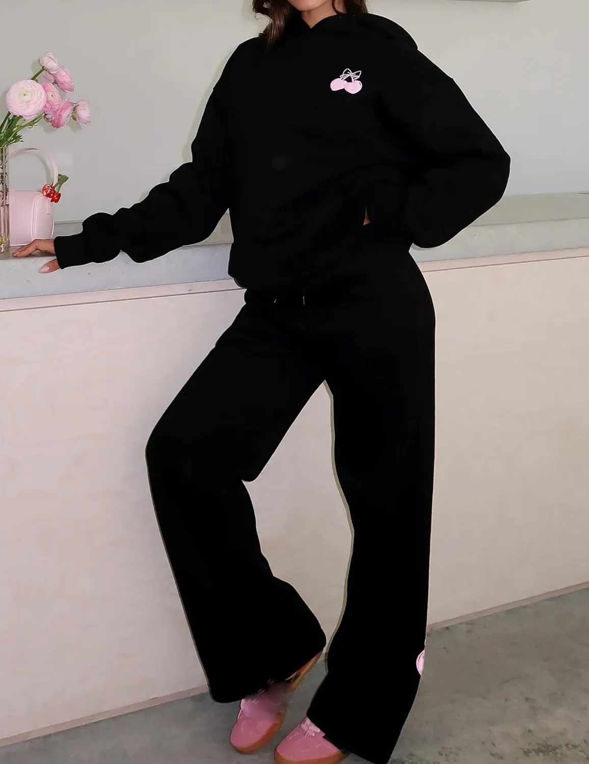 Women 2 Piece Outfits Bow Print Long Sleeve Oversized Sweatshirt Hoodies Baggy Wide Leg Sweatpants Fall Sweatsuits